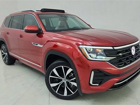 Used 2025 Volkswagen Atlas SEL Premium R-Line image 1