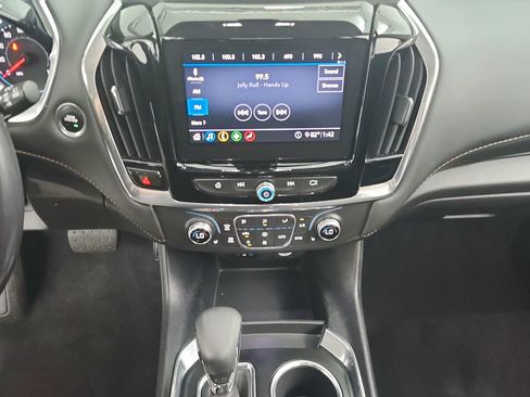 Certified 2021 Chevrolet Traverse LT FWD image 21
