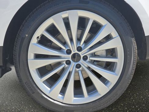 New 2026 Land Rover Range Rover Long Wheelbase SE AWD/4WD image 36