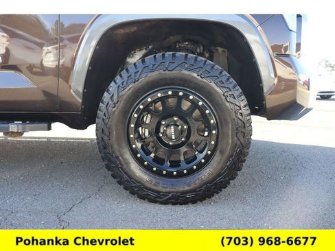 Used 2022 Toyota Tundra Limited image 33