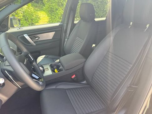 New 2026 Land Rover Discovery Sport Landmark AWD/4WD image 10