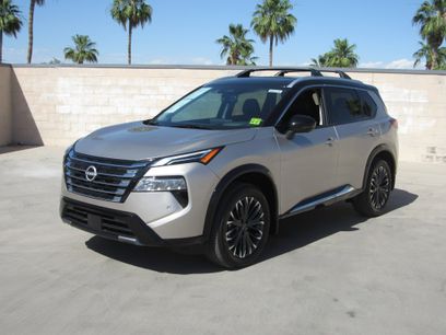 Used 2025 Nissan Rogue Platinum w/ Platinum Premium Package