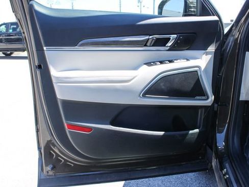 Used 2020 Kia Telluride SX w/ SX Prestige Package AWD/4WD image 10