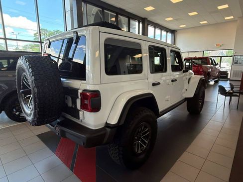 New 2026 Jeep Wrangler Unlimited Rubicon AWD/4WD image 2