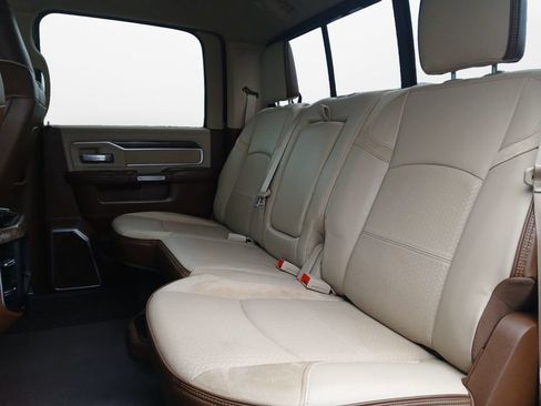 Used 2019 RAM 2500 Laramie AWD/4WD image 22