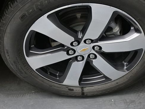 Used 2023 Chevrolet Traverse LT w/ LT Premium Package image 31