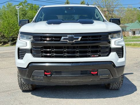 Used 2023 Chevrolet Silverado 1500 LT Trail Boss w/ Protection Package AWD/4WD image 4