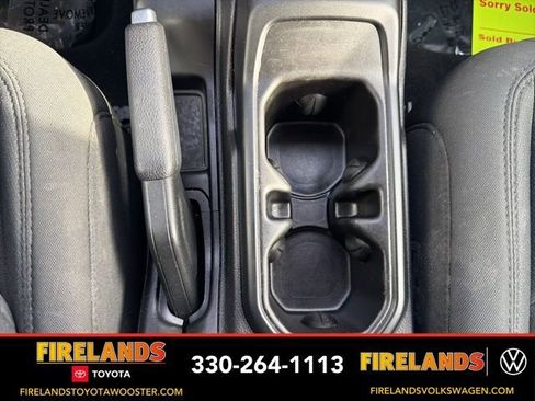 Used 2021 Jeep Wrangler Unlimited Sport image 38