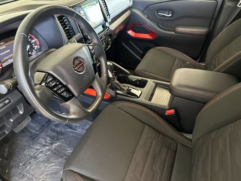 Used 2023 Nissan Frontier Pro-X w/ Tow Package RWD image 9