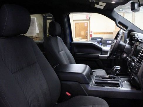 Used 2015 Ford F150 XLT w/ Equipment Group 302A Luxury AWD/4WD image 11