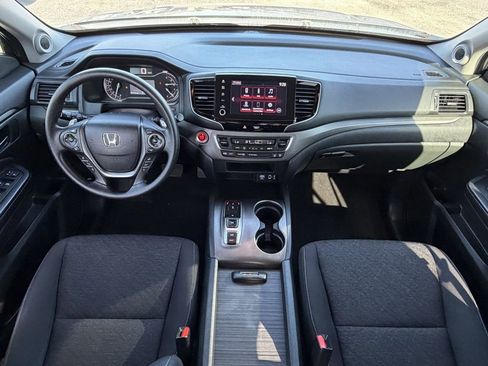 Used 2023 Honda Ridgeline Sport image 12