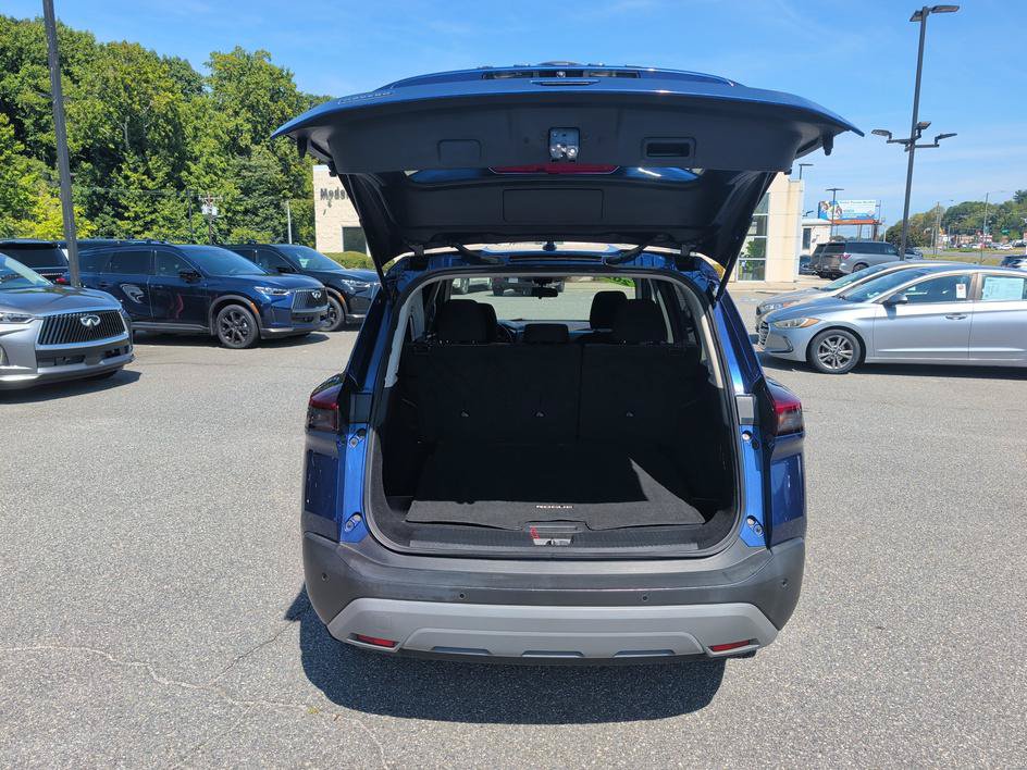 Used 2023 Nissan Rogue SV FWD image 15