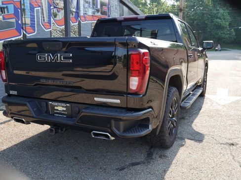 Used 2022 GMC Sierra 1500 Elevation w/ Elevation Premium Package AWD/4WD image 33