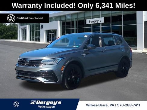 Certified 2024 Volkswagen Tiguan SE R-Line AWD/4WD image 1