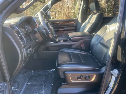 Used 2019 RAM 1500 Limited w/ Body Color Bumper Group image 13