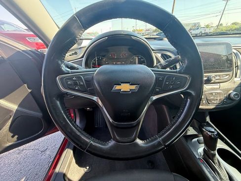 Used 2019 Chevrolet Malibu RS FWD image 16