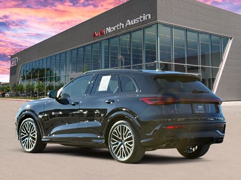 Certified 2025 Audi SQ5 Premium Plus image 6