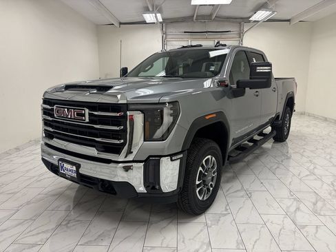 New 2026 GMC Sierra 2500 SLE w/ SLE Value Package; AWD/4WD image 4