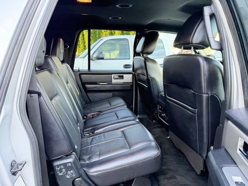Used 2017 Ford Expedition EL XLT w/ Equipment Group 202A AWD/4WD image 16