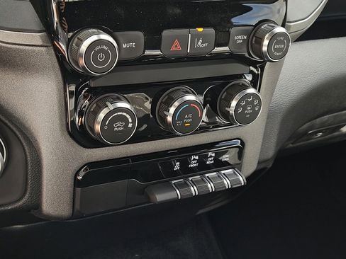 New 2026 RAM 1500 Express image 18