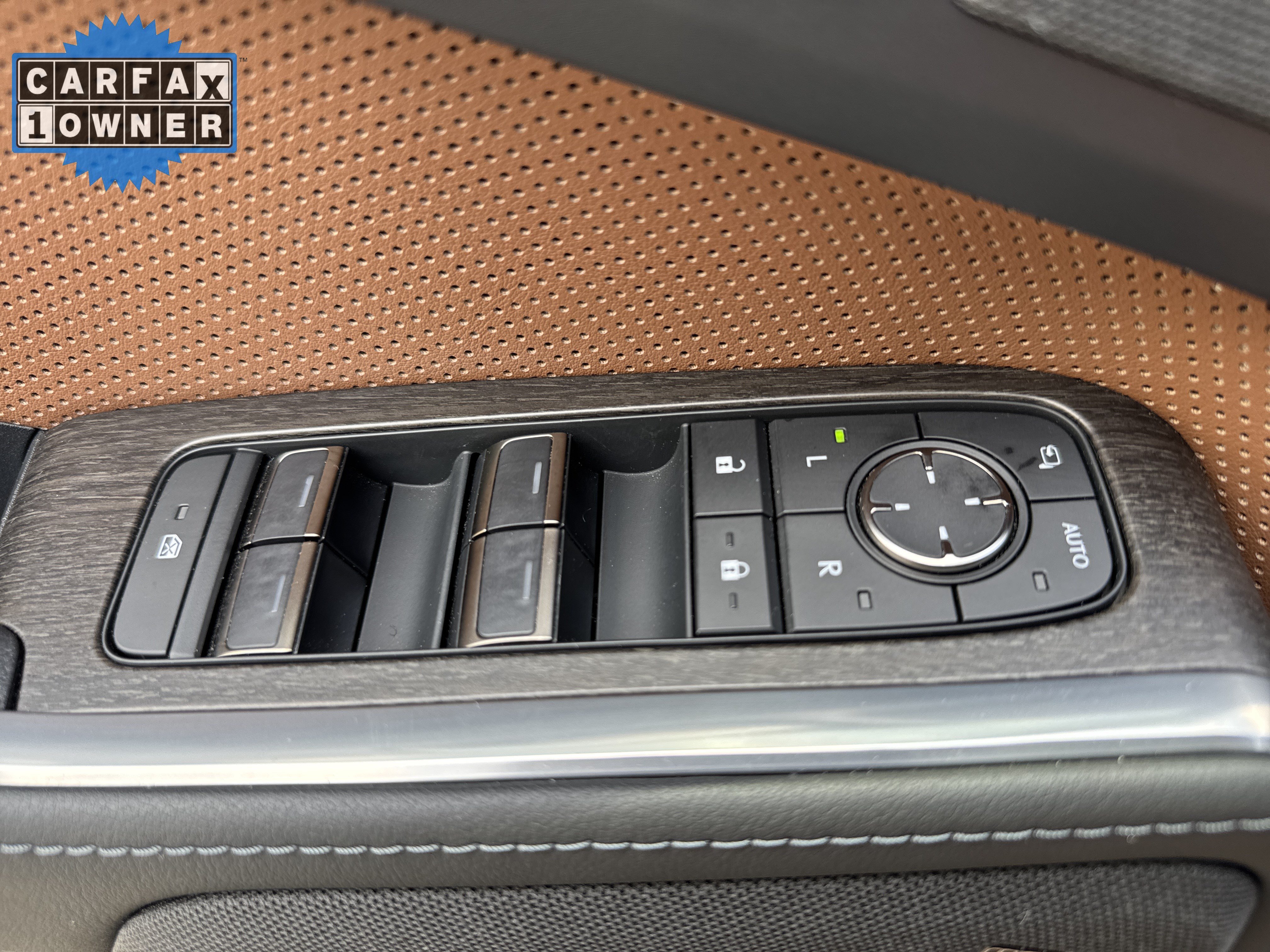 Used 2024 Lexus GX 550 w/ Accessory Package (Z1) AWD/4WD image 15