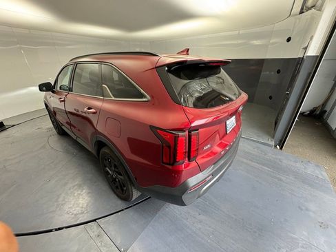 Used 2021 Kia Sorento S image 3