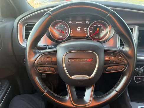 Used 2022 Dodge Charger SXT RWD image 12