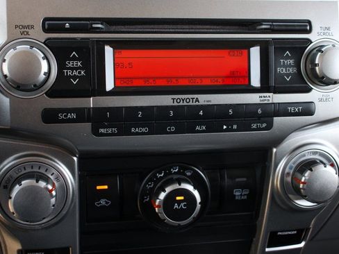 Used 2013 Toyota 4Runner SR5 w/ Convenience Pkg AWD/4WD image 28