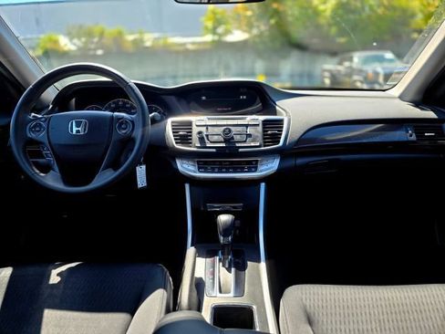 Used 2015 Honda Accord Sport image 13
