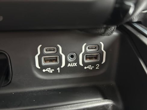 Used 2020 RAM 1500 Big Horn AWD/4WD image 24