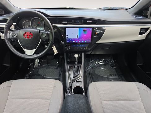 Used 2015 Toyota Corolla LE FWD image 10
