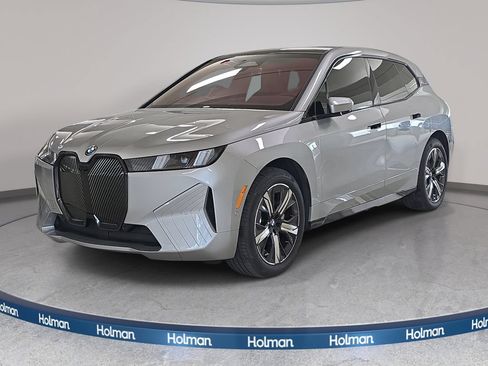 Used 2026 BMW iX xDrive60 w/ Premium Package AWD/4WD image 1
