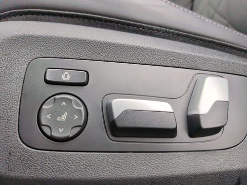 Certified 2024 BMW X5 sDrive40i w/ Premium Package image 24