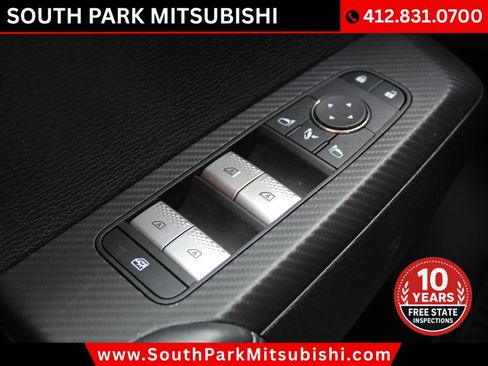 Used 2025 Mitsubishi Outlander SEL image 23