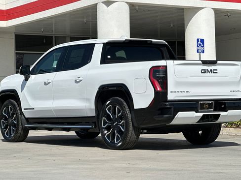 New 2025 GMC Sierra EV Denali image 4