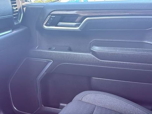 Used 2025 Chevrolet Silverado 1500 LT AWD/4WD image 23