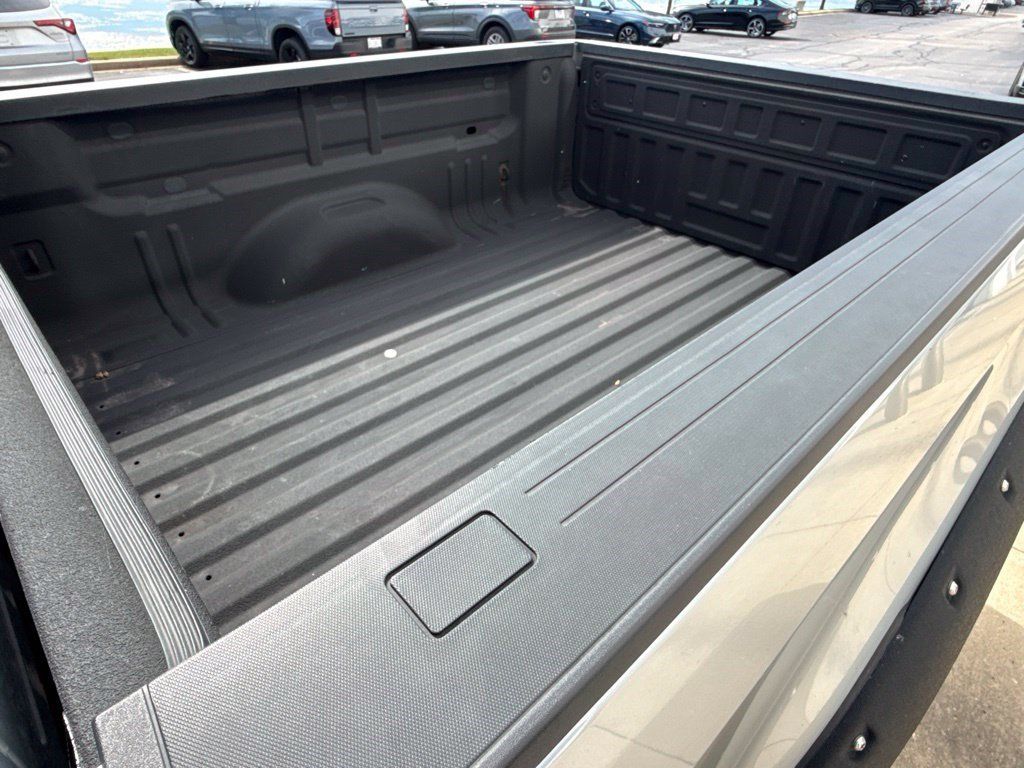 Used 2016 Chevrolet Colorado Z71 AWD/4WD image 8
