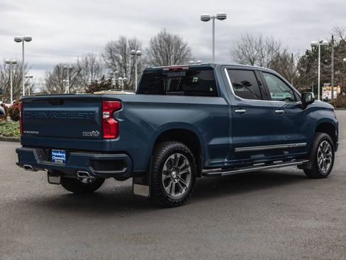 Used 2024 Chevrolet Silverado 1500 High Country w/ Technology Package image 10