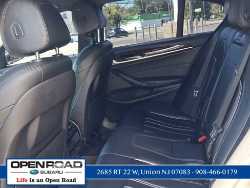Used 2019 BMW 540i xDrive AWD/4WD image 14