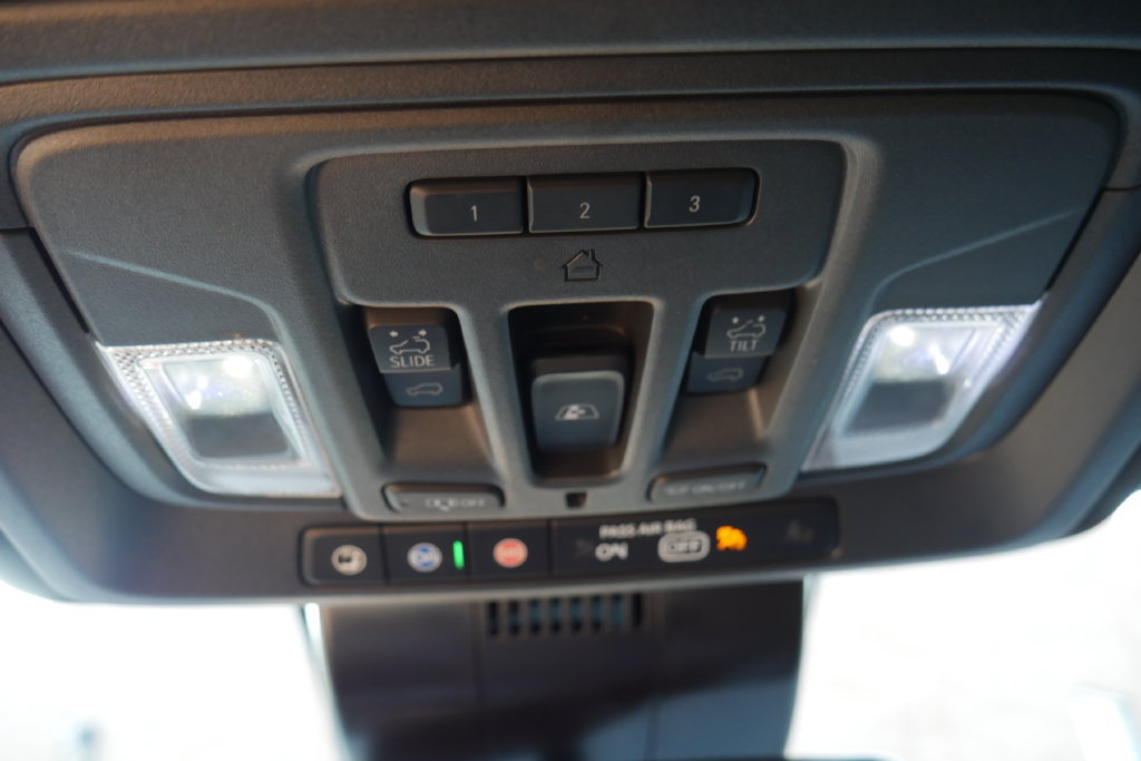 Used 2024 Chevrolet Silverado 2500 High Country AWD/4WD image 32
