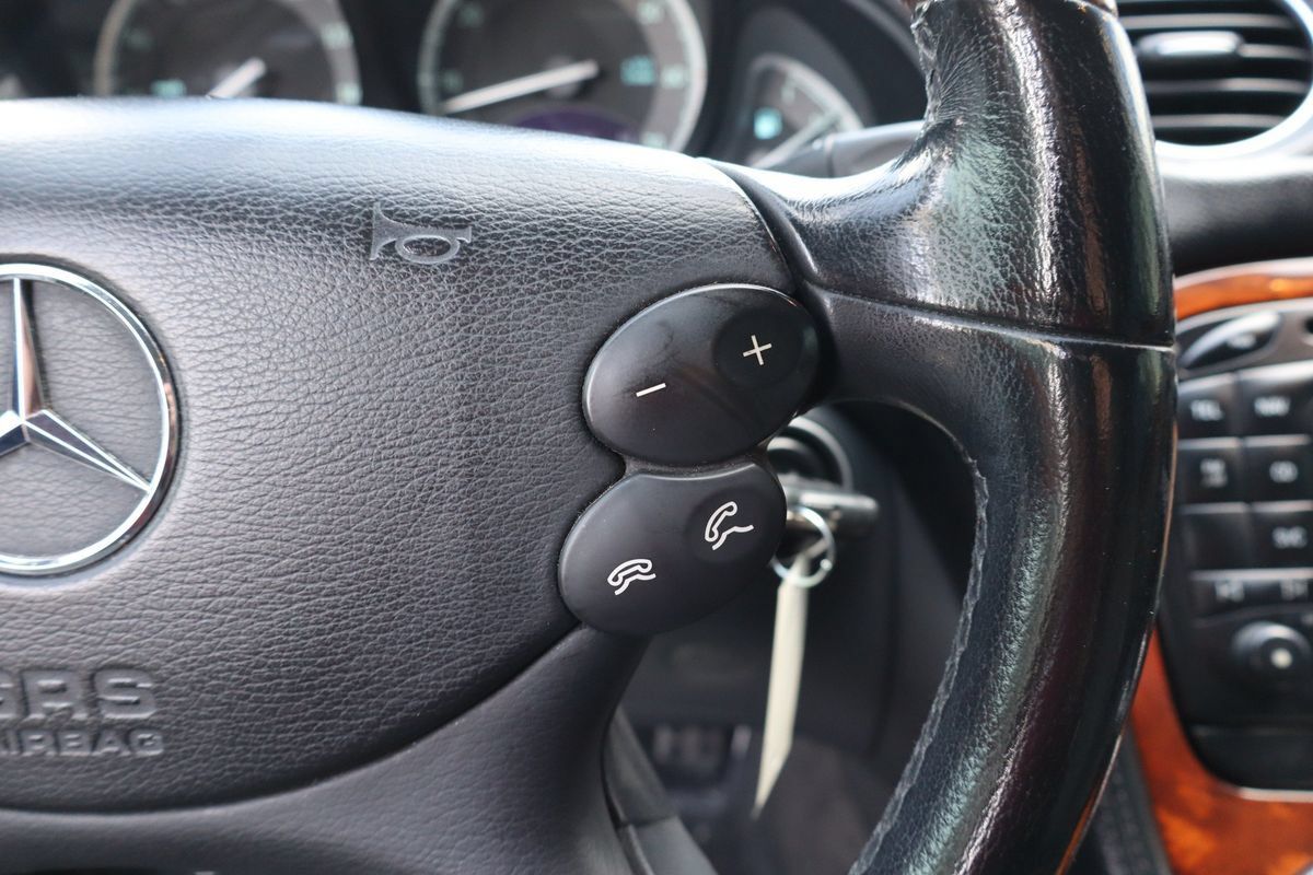Used 2003 Mercedes-Benz SL 500 image 13