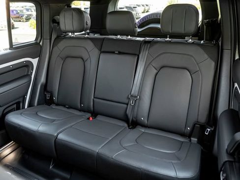 Certified 2026 Land Rover Defender 110 X AWD/4WD image 28