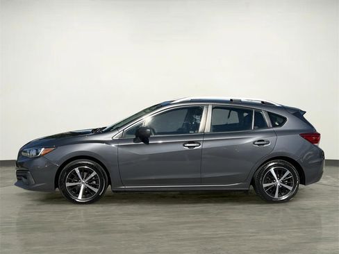 Used 2023 Subaru Impreza Premium image 2