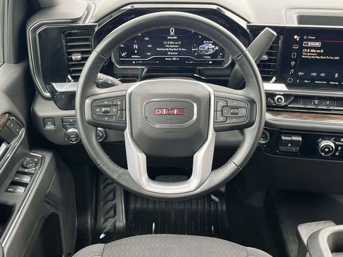 Used 2024 GMC Sierra 3500 SLE w/ Remote Start Package AWD/4WD image 17
