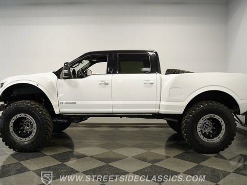 Used 2022 Ford F250 Lariat w/ Lariat Ultimate Package image 7