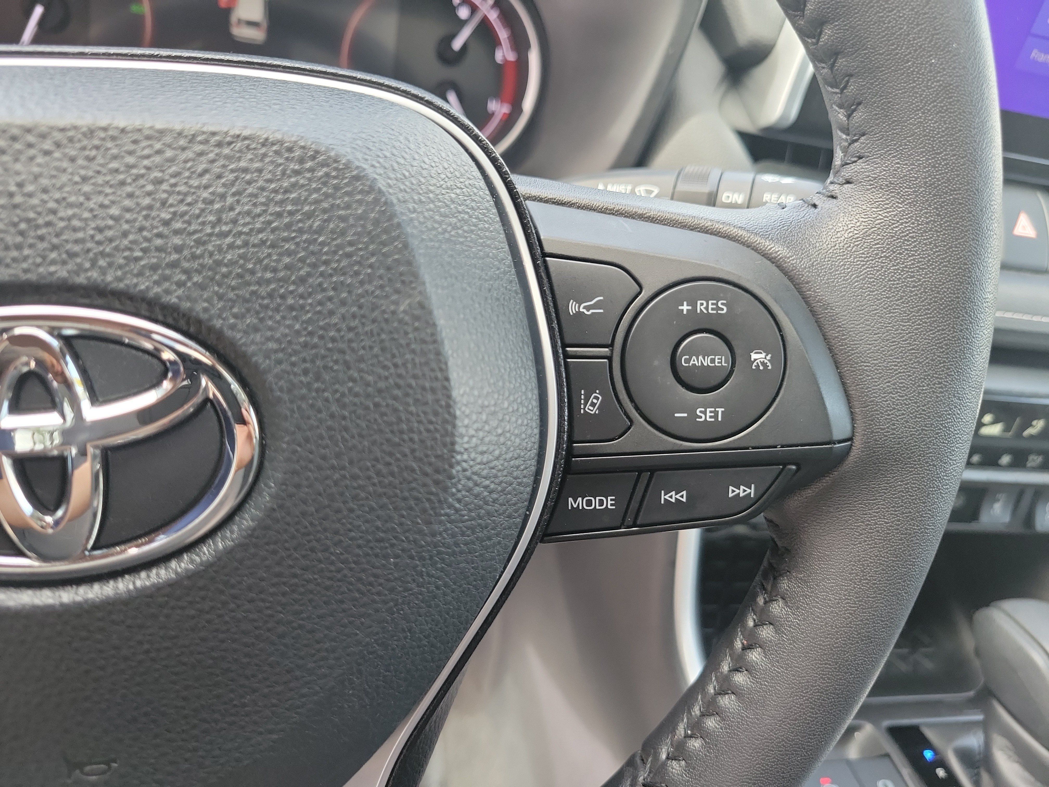 Certified 2023 Toyota RAV4 XLE w/ Convenience Package AWD/4WD image 28