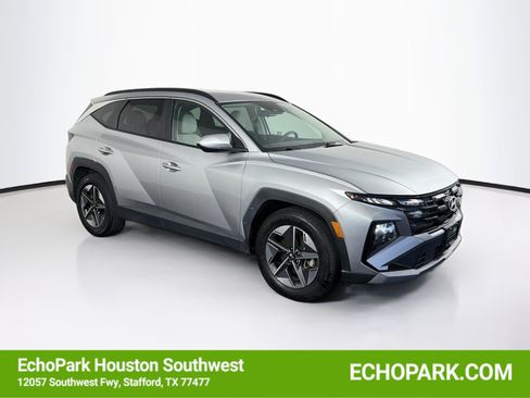 Used 2025 Hyundai Tucson SEL FWD image 1