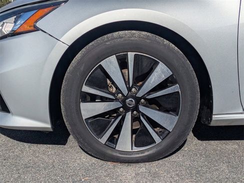 Used 2020 Nissan Altima 2.5 SL image 9