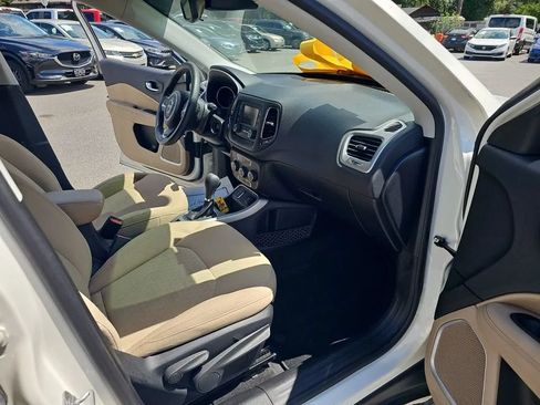 Used 2018 Jeep Compass Sport FWD image 20