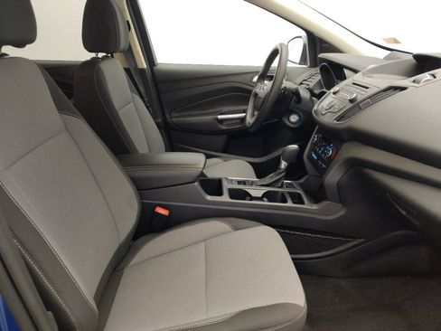 Used 2017 Ford Escape SE w/ SE Cold Weather Package AWD/4WD image 21